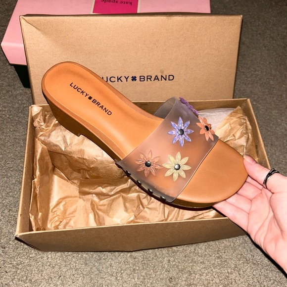 Lucky Brand Heels - Picture 1 of 4